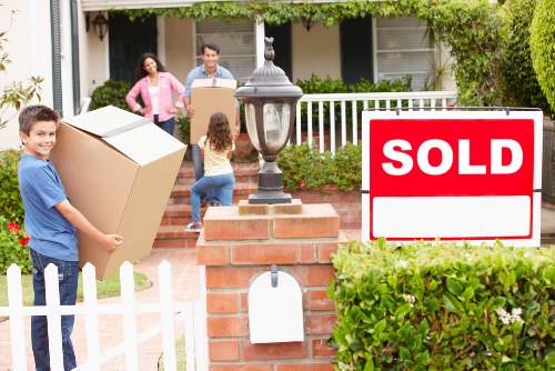 Local home removals support for flats and houses in West Kensington